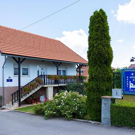 Soba I Apartman Dula Ogulin Buitenkant foto