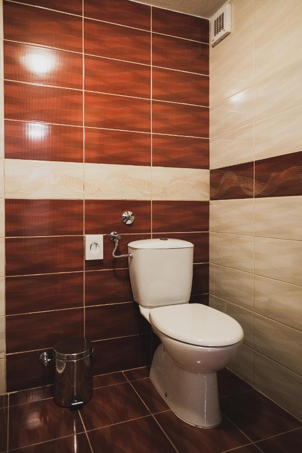 Soba I Apartman Dula Ogulin Buitenkant foto